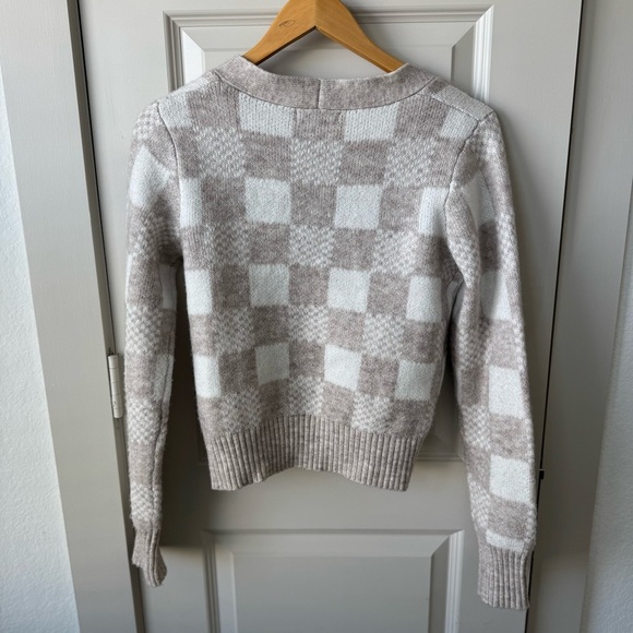 Sincerely Jules Grey Cropped Cardigan Button Front Checkered Sweater Size Small - Picture 4 of 5